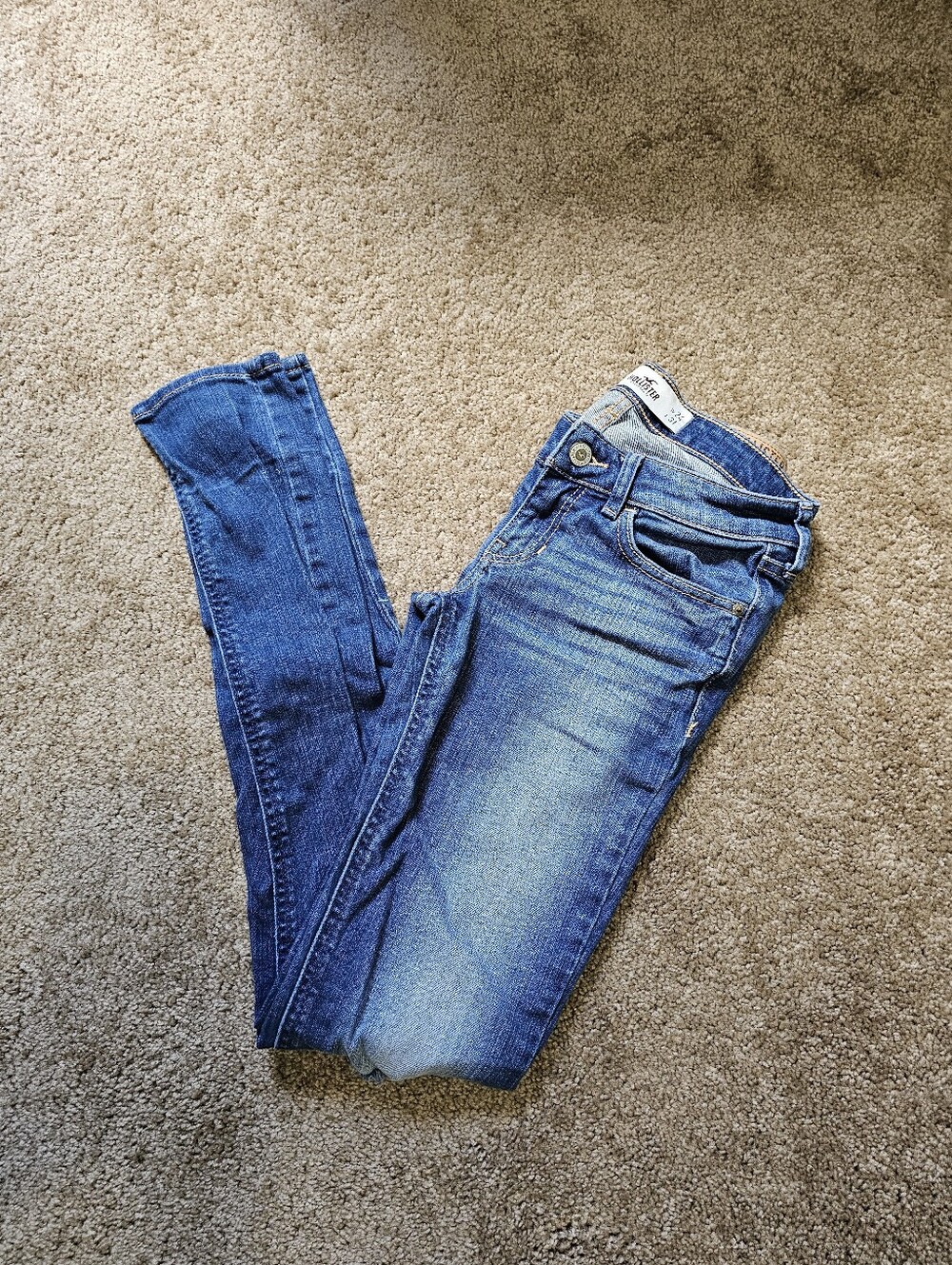 Hollister Women's Blue Skinny Jeans Size 24
